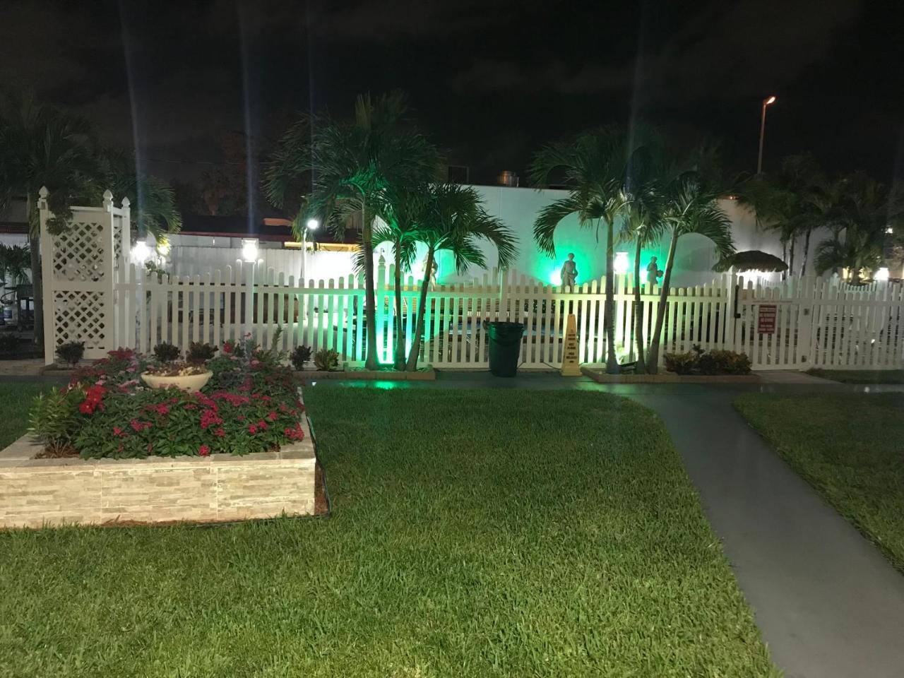 Bali Hai Motel Fort Lauderdale Bagian luar foto